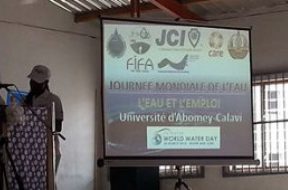 c3997142576e6f4d163ead570965368d_XL